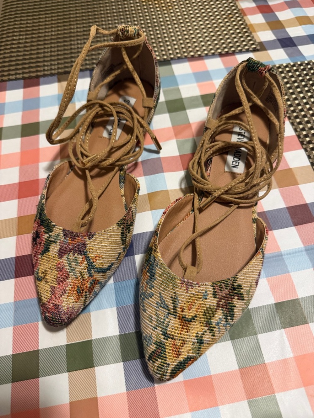 Steve Madden Tan Multicolor Floral Lace-Up Pointed Flats